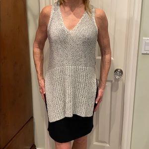 Astr the label boutique medium sleeveless sweater